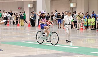 技能走行テストの一場面(3)